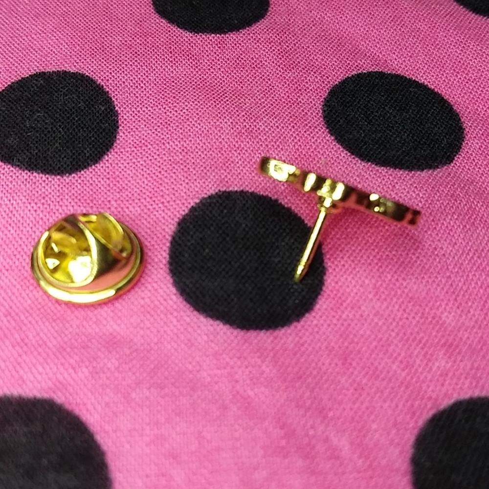 🌸Flower Pin🌸 - Picture 3 of 6